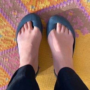 New Iguaneye flats in Vegan Black 37